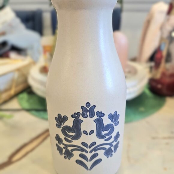 Pfaltzgraff Yorktowne Chicken Stoneware Milk Jug - Picture 2 of 8